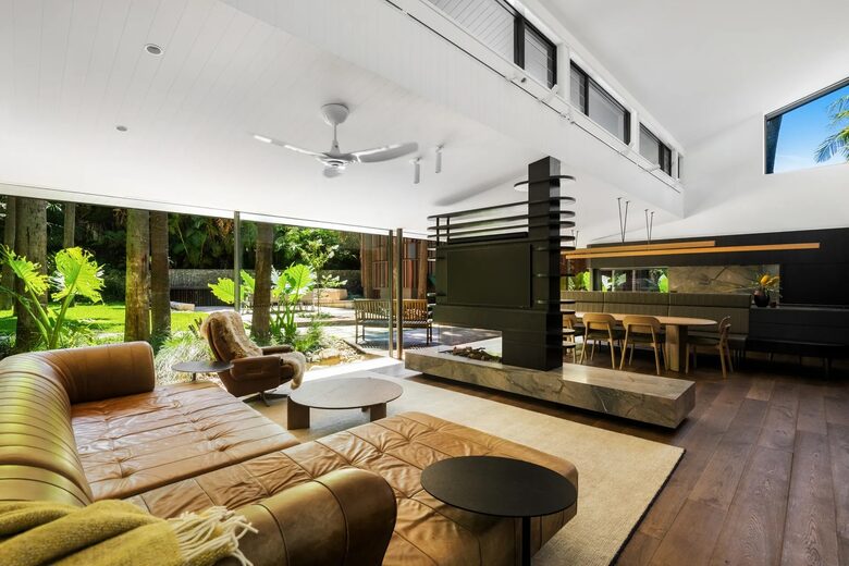 Secluded Oasis of Coastal Luxury Overlooking Bilgola Beach - Bilgola Beach, Australia