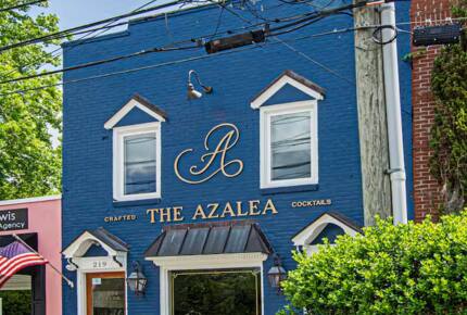 Chic Loft over The Azalea Cocktail Bar & Garden - Summerville, South Carolina