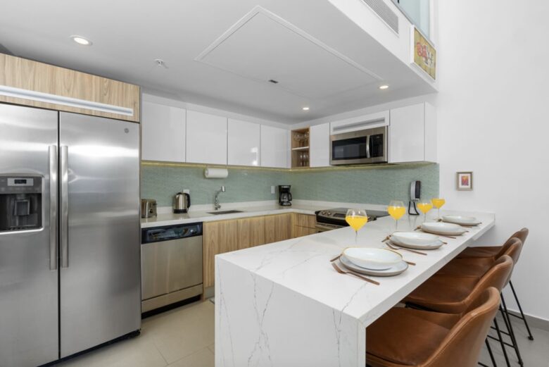 Luxury Living Above the Caribbean | Exclusive Penthouse Experience - Noord, Aruba