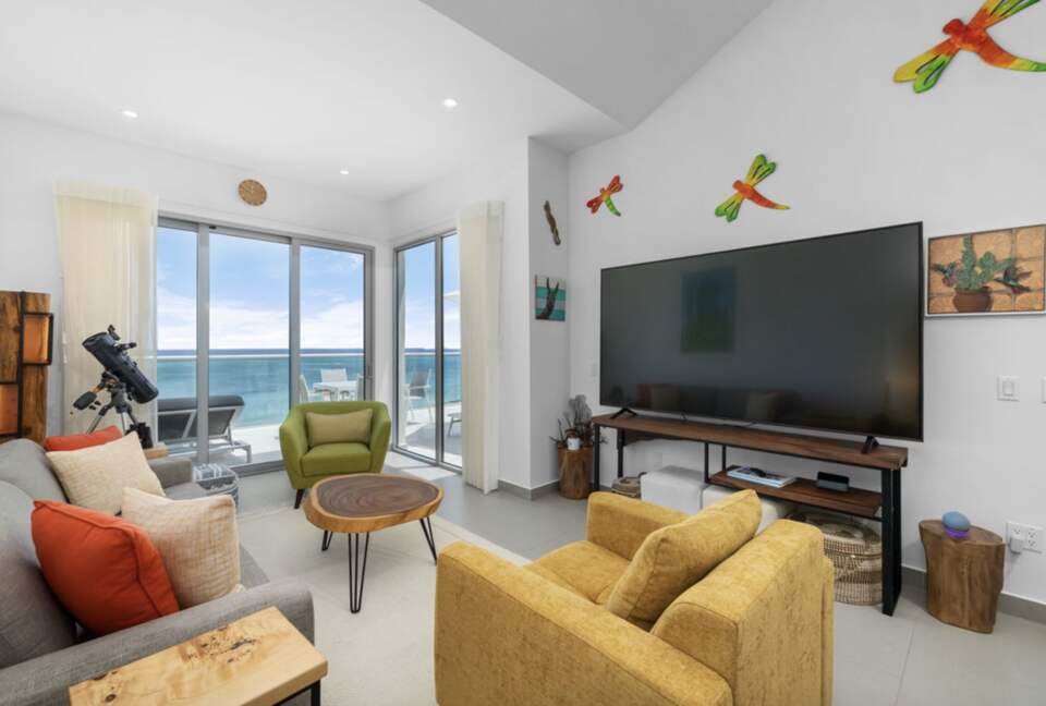Luxury Living Above the Caribbean | Exclusive Penthouse Experience - Noord, Aruba
