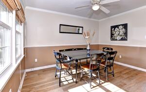 Tidal Creek Retreat: Elegance Meets Serenity - Newport News, Virginia