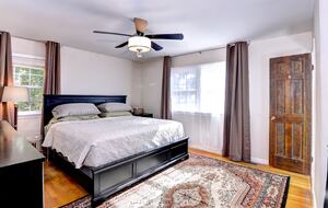 Tidal Creek Retreat: Elegance Meets Serenity - Newport News, Virginia