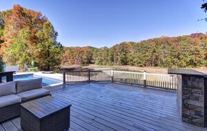 Tidal Creek Retreat: Elegance Meets Serenity - Newport News, Virginia