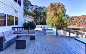 Tidal Creek Retreat: Elegance Meets Serenity - Newport News, Virginia