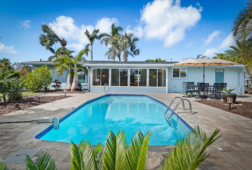 River House Retreat - Bradenton, Florida