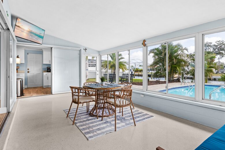 River House Retreat - Bradenton, Florida