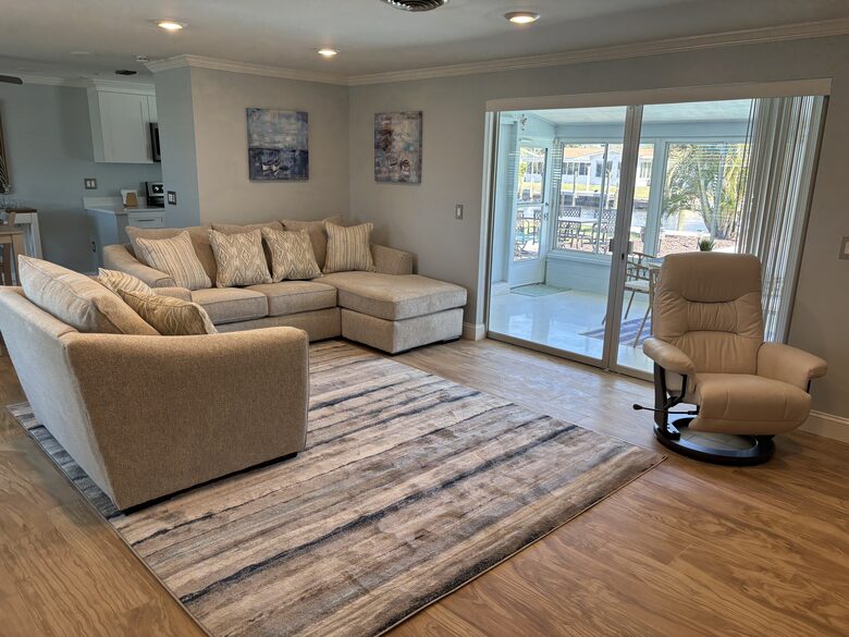 River House Retreat - Bradenton, Florida
