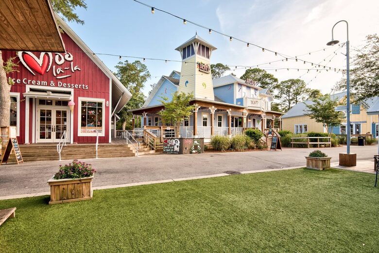 Sandestin Bungalo with a Golf Cart - Miramar Beach, Florida