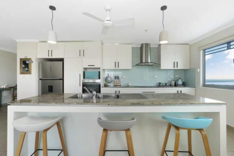Skyline Serenity | A Two-Story Penthouse with Breathtaking Views - Darwin, Australia