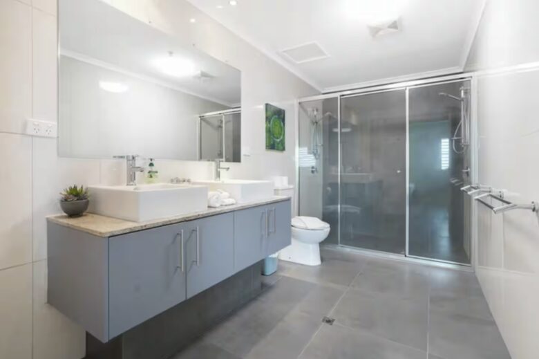 Skyline Serenity | A Two-Story Penthouse with Breathtaking Views - Darwin, Australia