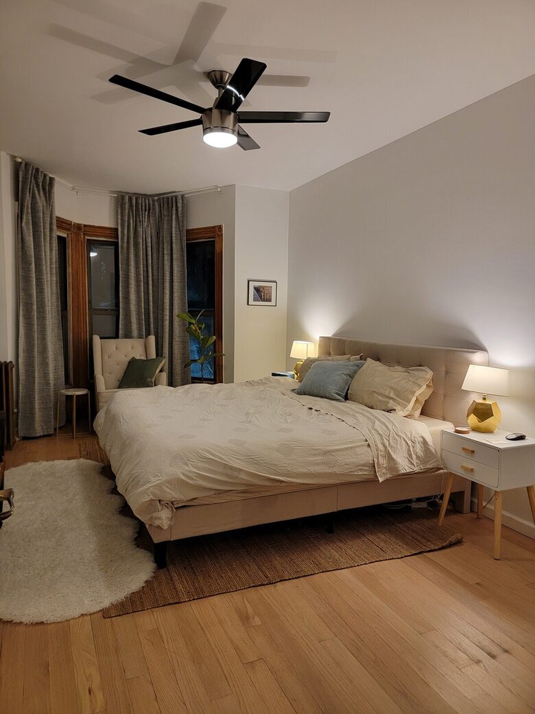 Light-Filled Brooklyn Flat with Artistic Flair - Brooklyn, New York
