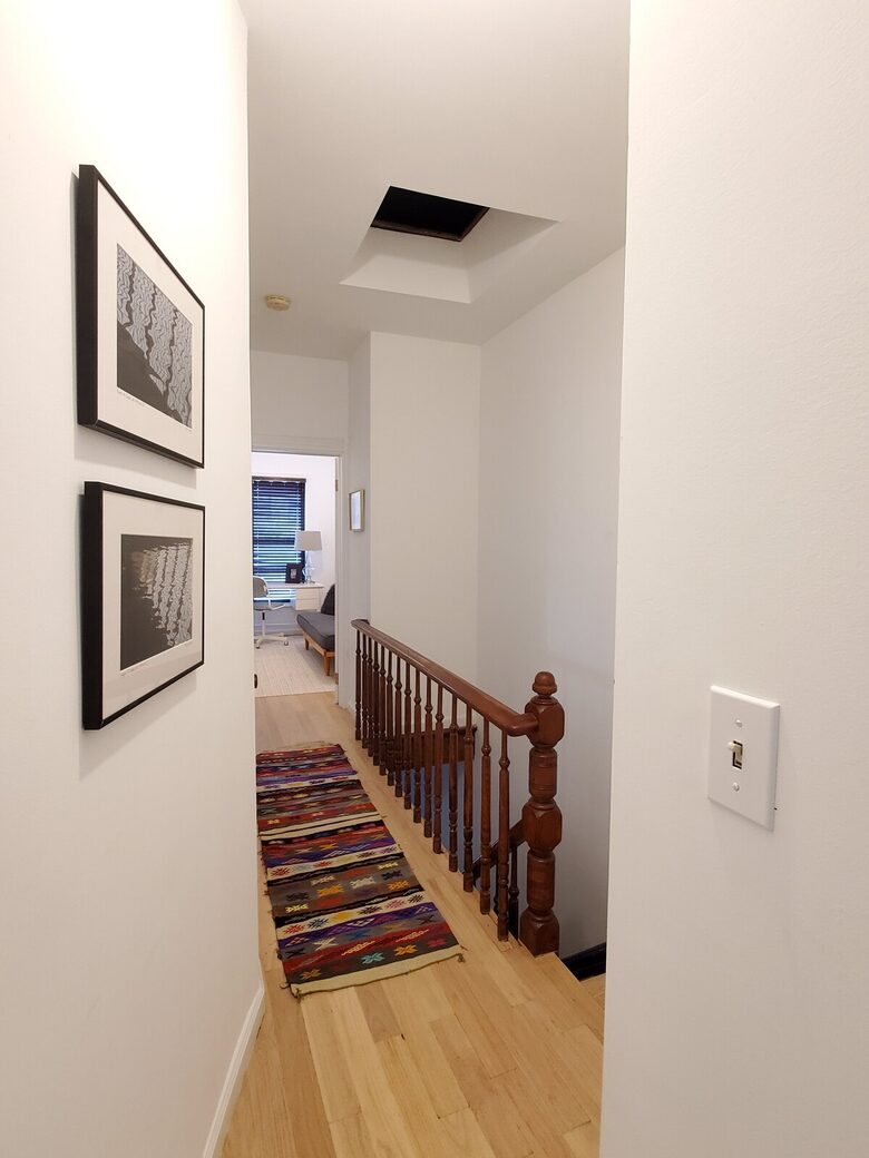Light-Filled Brooklyn Flat with Artistic Flair - Brooklyn, New York