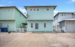 Teal by the Beach - Port Aransas, Texas