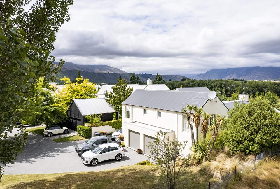 Elegant Escape in Arrowtown’s Premier Golf Community - Arrowtown, New Zealand