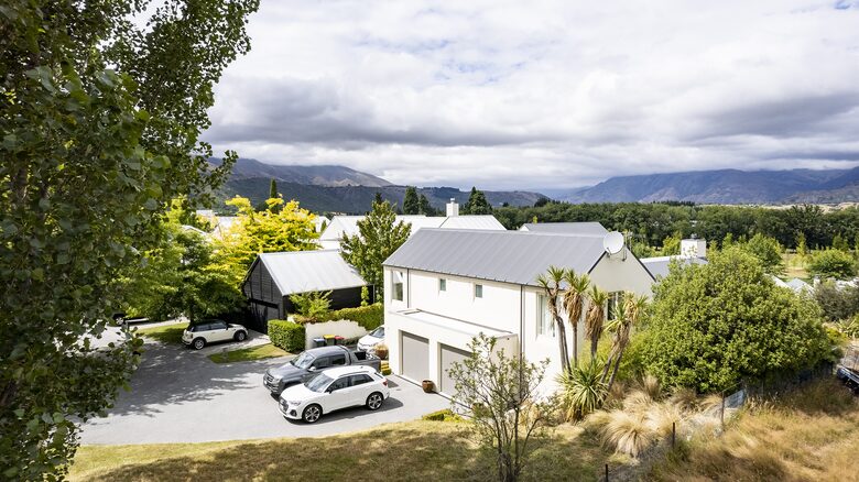 Elegant Escape in Arrowtown’s Premier Golf Community - Arrowtown, New Zealand