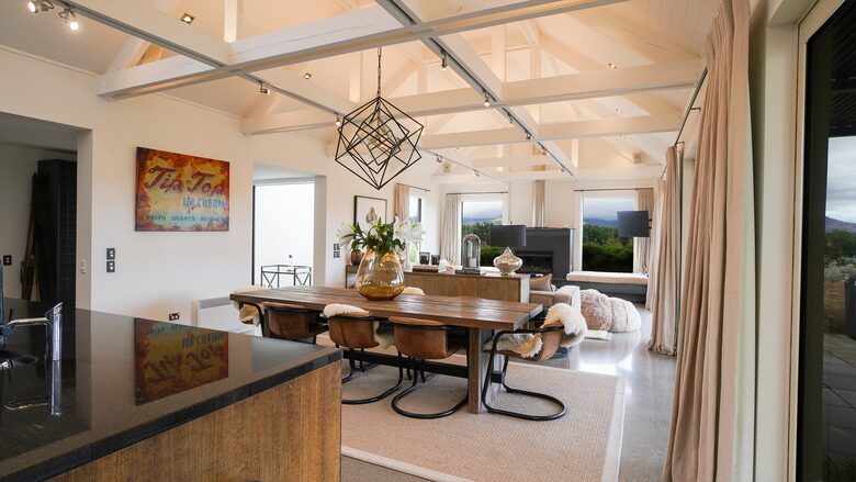 Elegant Escape in Arrowtown’s Premier Golf Community - Arrowtown, New Zealand