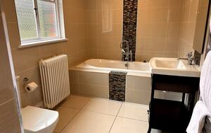 Charming Belfast Retreat in a Prime Location - Belfast, United Kingdom