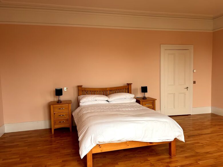 Charming Belfast Retreat in a Prime Location - Belfast, United Kingdom