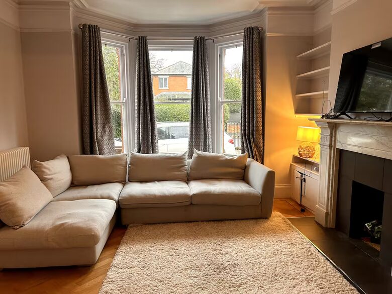 Charming Belfast Retreat in a Prime Location - Belfast, United Kingdom