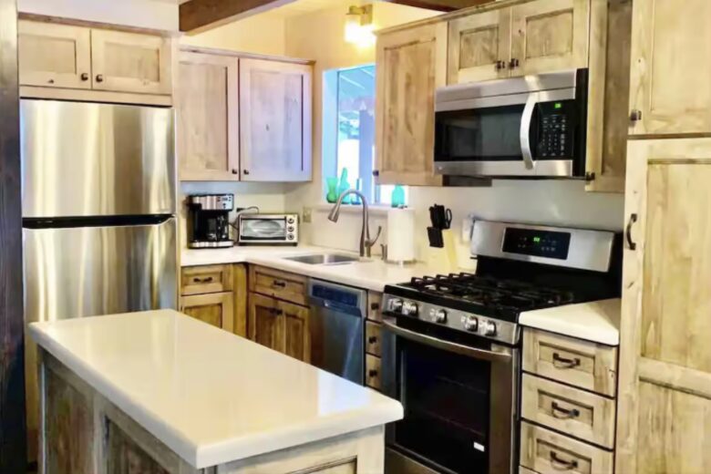 Cozy Mountain Escape with Private Hot Tub - Stateline, Nevada