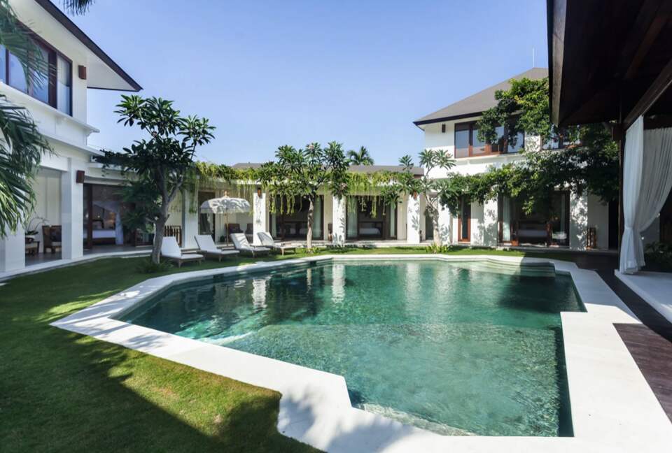 Tropical Escape in the Heart of Seminyak Steps from the Beach - Seminyak, Indonesia
