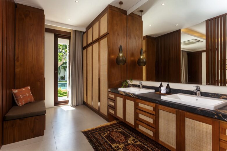 Tropical Escape in the Heart of Seminyak Steps from the Beach - Seminyak, Indonesia