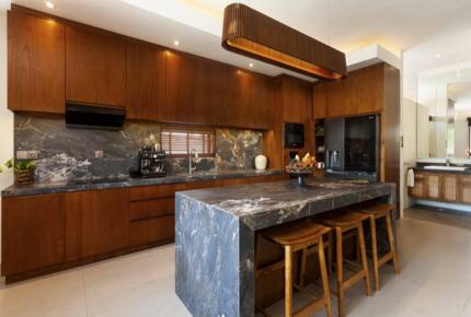 Tropical Escape in the Heart of Seminyak Steps from the Beach - Seminyak, Indonesia