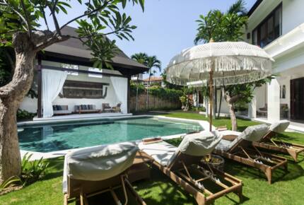 Tropical Escape in the Heart of Seminyak Steps from the Beach - Seminyak, Indonesia
