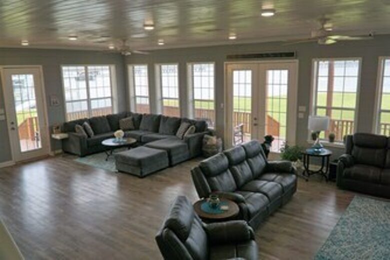 Sprawling Waterfront Haven with Private Dock & Boat Rental Option - Gun Barrel City, Texas