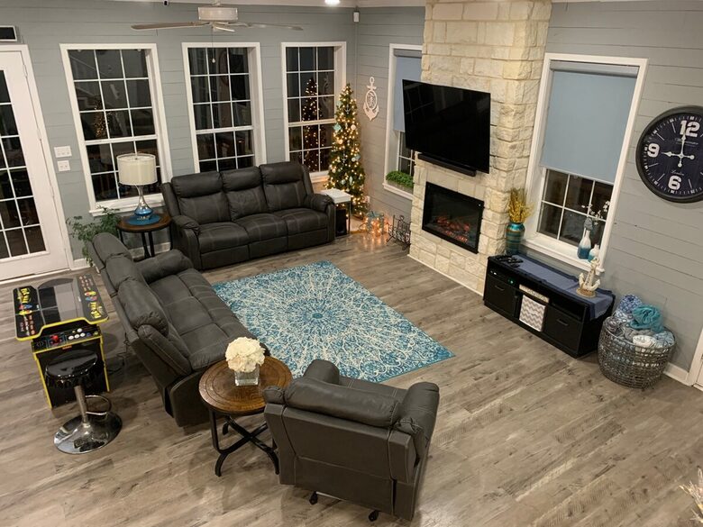 Sprawling Waterfront Haven with Private Dock & Boat Rental Option - Gun Barrel City, Texas