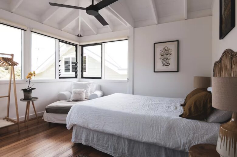 The Ultimate Coastal Escape with Heated Magnesium Pool - Avalon Beach, Australia