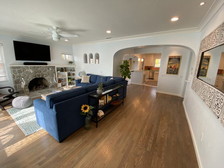 Colorful Coastal Cottage with ocean views - San Diego, California