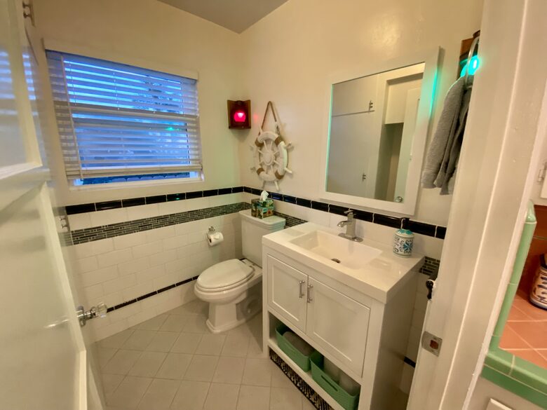 half-bath off of kitchen