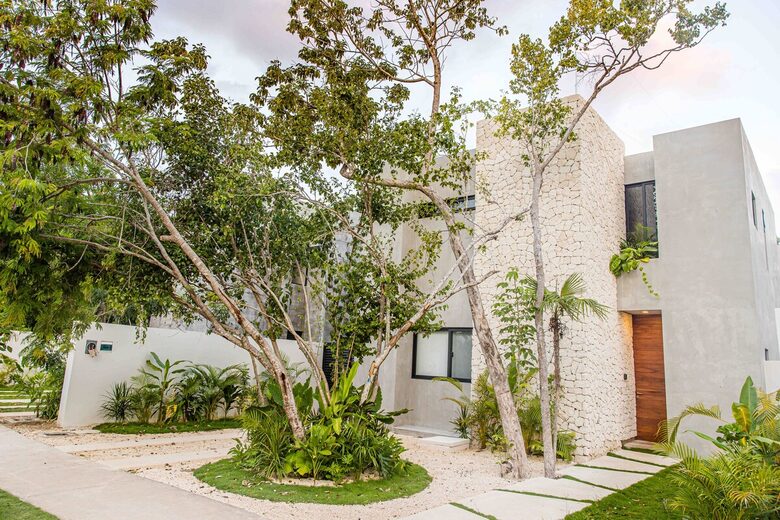 Contemporary Retreat Near Tulum’s Beaches - Tulum, Mexico
