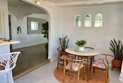 Colorful Coastal Cottage with ocean views - San Diego, California
