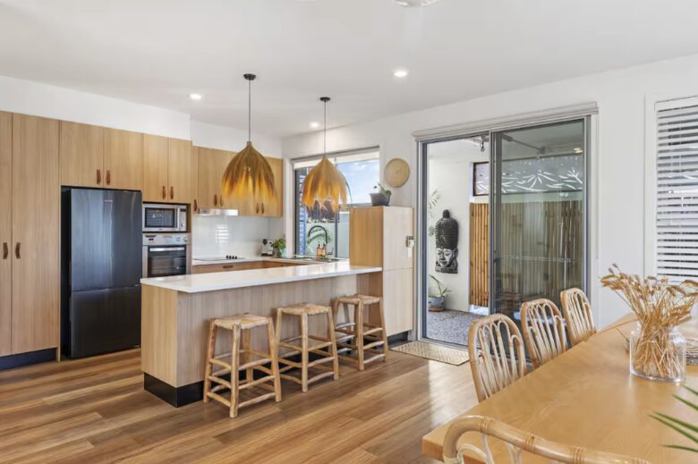 A Coastal Sanctuary in Currumbin - Gold Coast, Australia