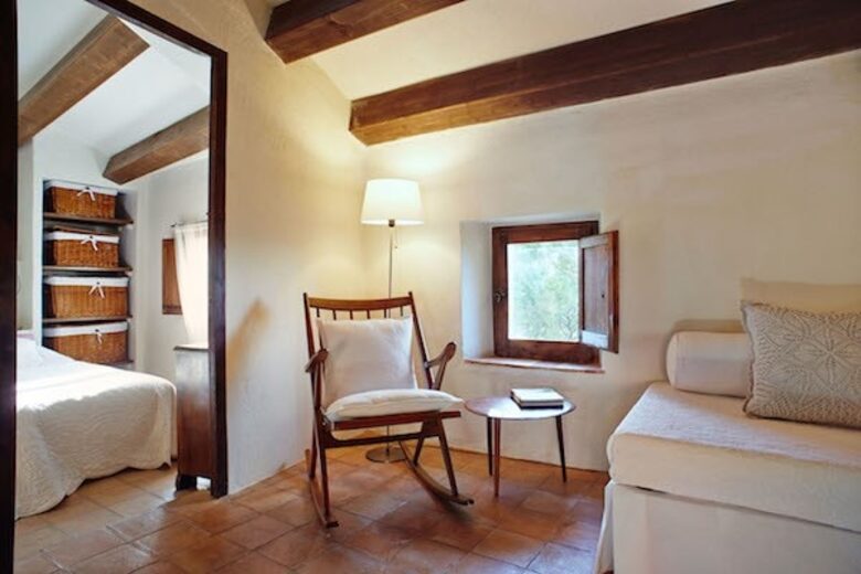 Country House with Pool – Close to Barcelona - Rocafort, Barcelona, Spain