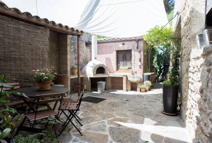 Country House with Pool – Close to Barcelona - Rocafort, Barcelona, Spain