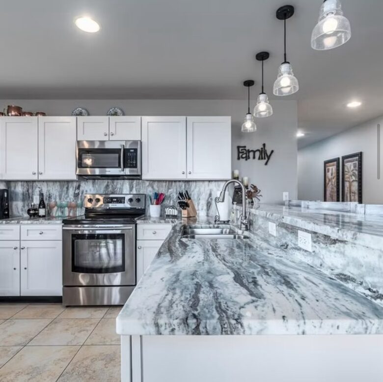 Spacious Condo with Exclusive Beach Access - Panama City Beach, Florida