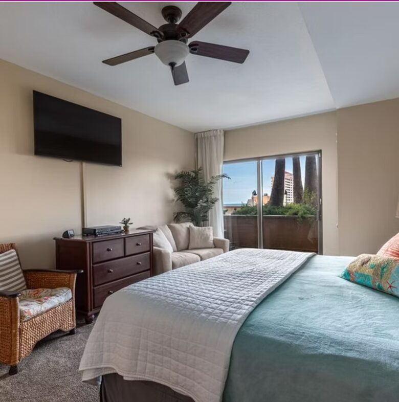 Spacious Condo with Exclusive Beach Access - Panama City Beach, Florida