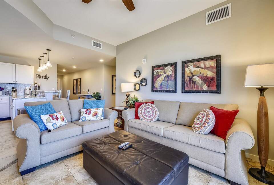 Spacious Condo with Exclusive Beach Access - Panama City Beach, Florida