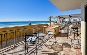 Spacious Condo with Exclusive Beach Access - Panama City Beach, Florida