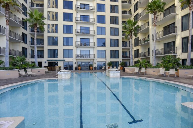 Spacious Condo with Exclusive Beach Access - Panama City Beach, Florida