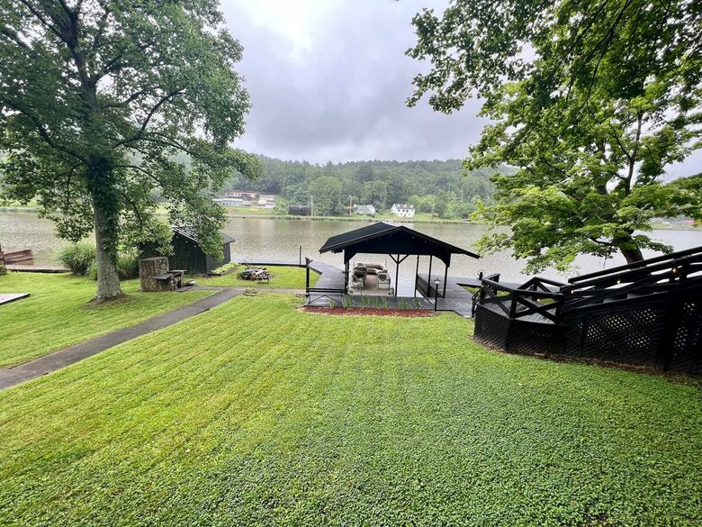 Bosky Lake House - Waverly, Ohio