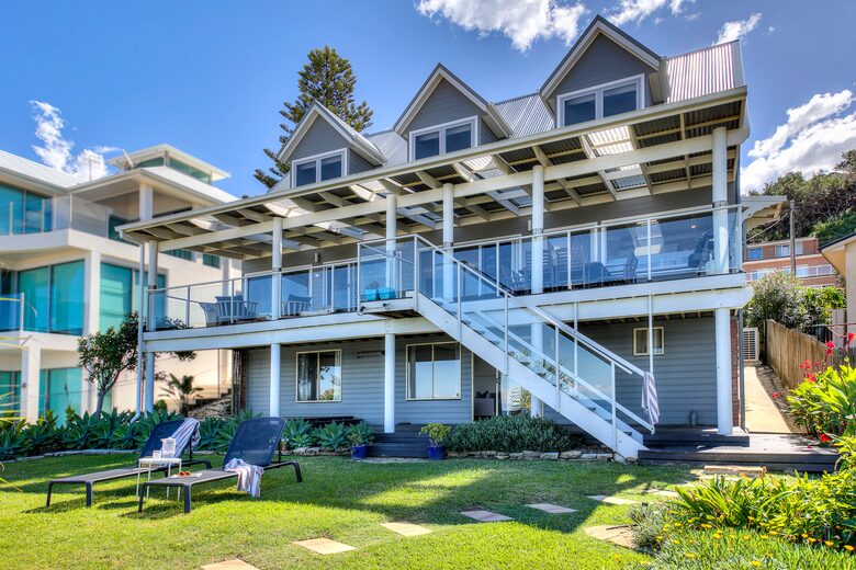 Seaside Sanctuary with Direct Beach Access & Panoramic Ocean Views - Forresters Beach, Australia