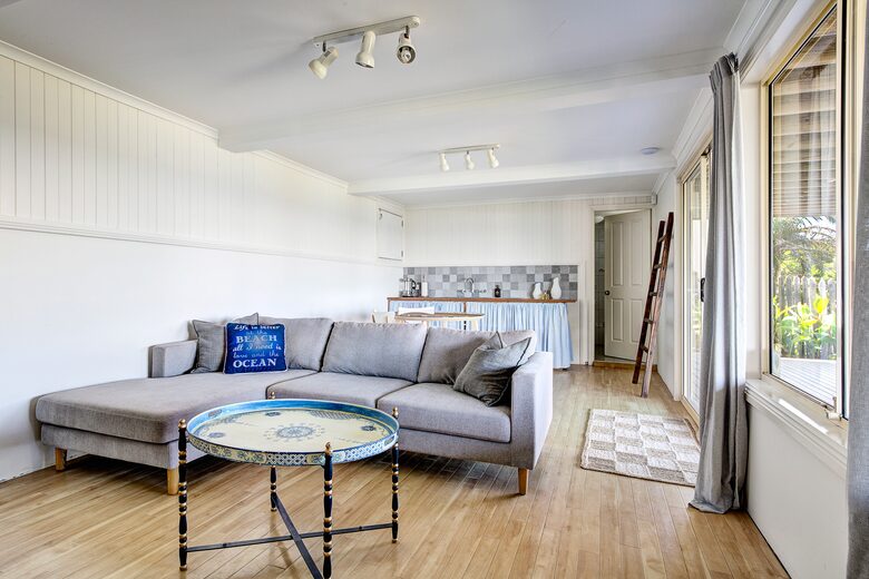 Seaside Sanctuary with Direct Beach Access & Panoramic Ocean Views - Forresters Beach, Australia