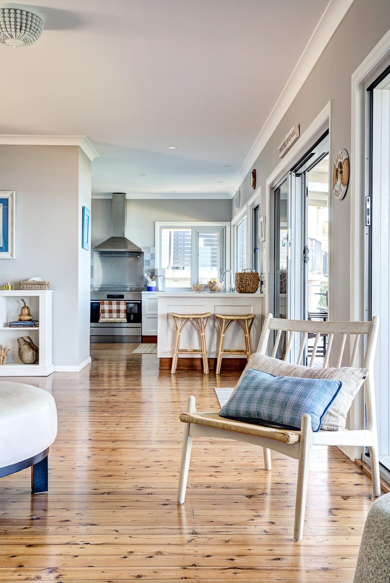 Seaside Sanctuary with Direct Beach Access & Panoramic Ocean Views - Forresters Beach, Australia