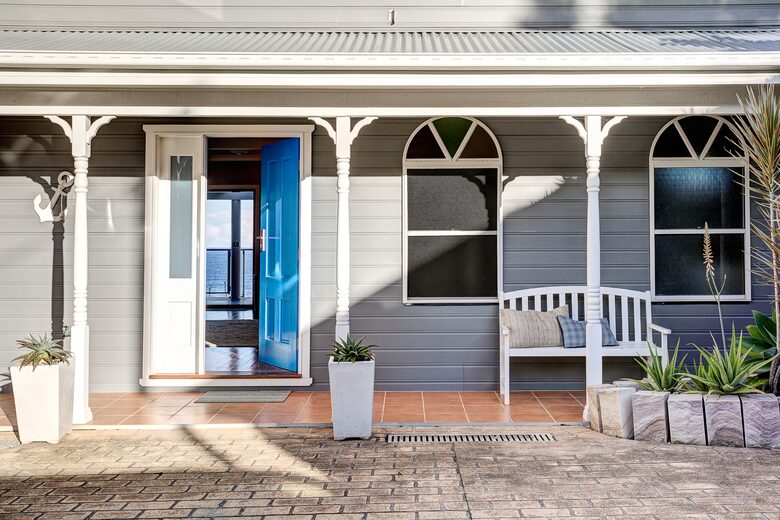 Seaside Sanctuary with Direct Beach Access & Panoramic Ocean Views - Forresters Beach, Australia