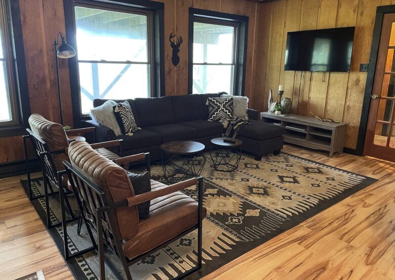 A Spacious and Scenic Getaway on Snowshoe Mountain - Snowshoe, West Virginia