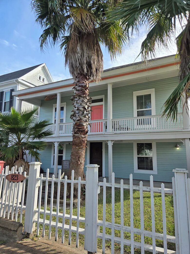 Historic Coastal Charm in Galveston’s East End - Galveston, Texas